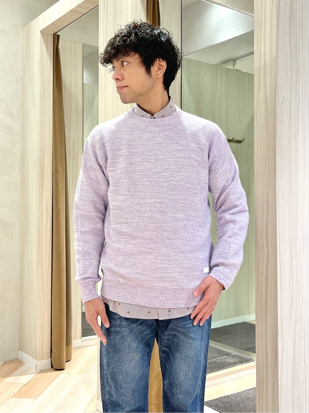 URAさんの「TAKEO KIKUCHI｜ハットモチーフ ジャカード ストライプ シャツ」を使ったコーディネート