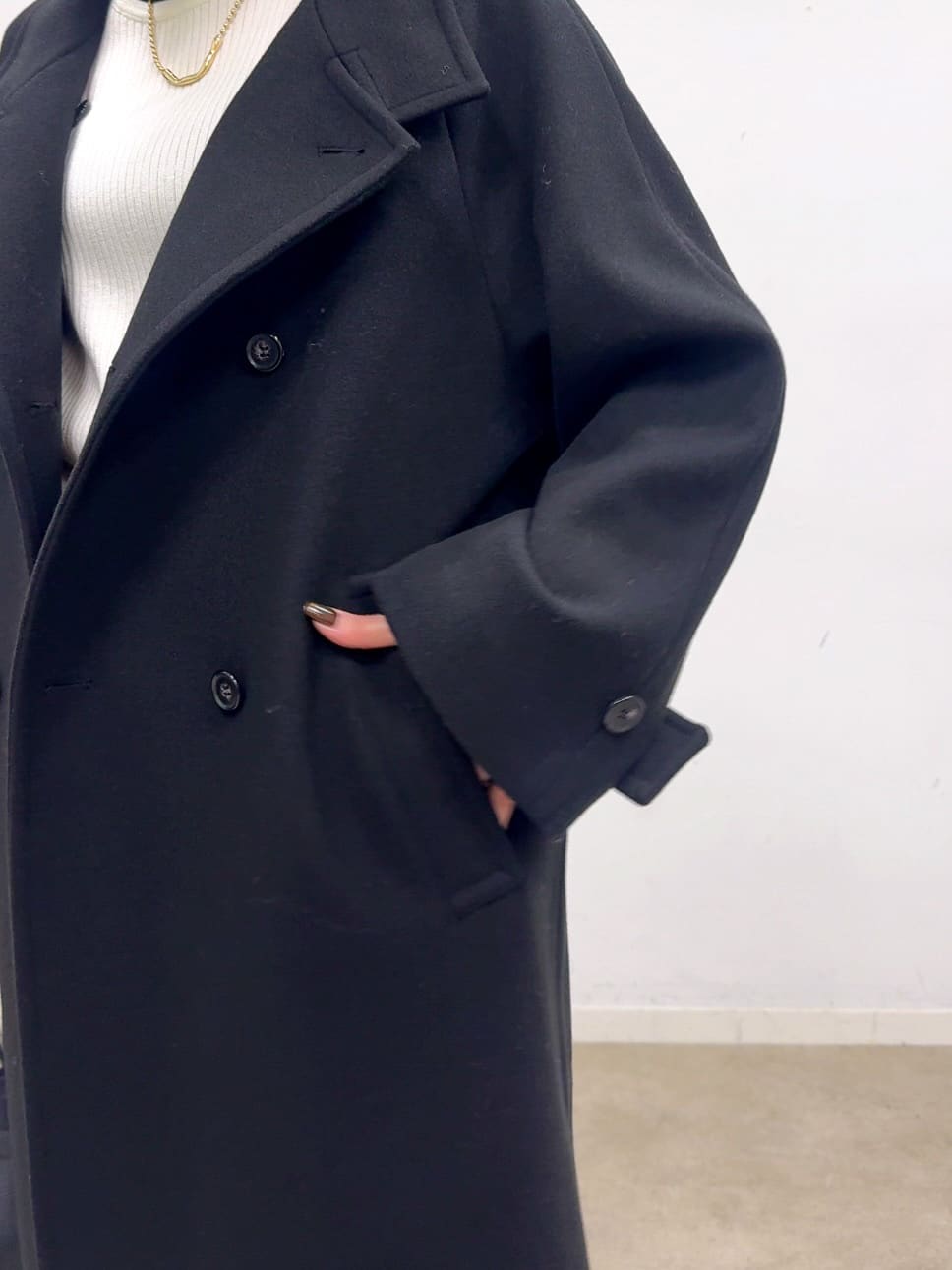 𝐜𝐡𝐢𝐤𝐚さんの「SHOO･LA･RUE｜【S-LL】程よくゆったりな 柔らかデニムテーパードパンツ」を使ったコーディネート