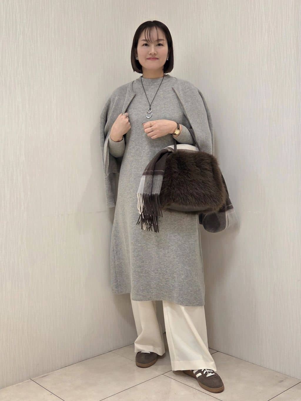 naokoさんの「UNTITLED｜【はっ水機能/フード取り外し可/防寒】ロングダウンコート」を使ったコーディネート