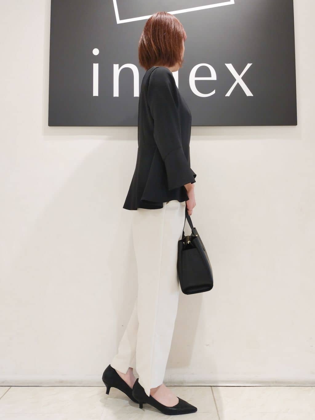 n.さんの「index｜◆＜通勤・セレモニー／セットアップ対応＞フレアスリーブブラウス【洗濯機洗い可／ストレッチ／イージーア」を使ったコーディネート