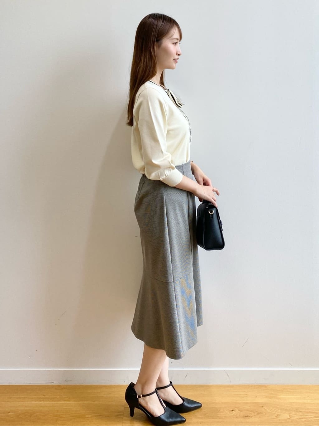 みさかさんの「index｜《5色展開／S-LLサイズ》ストレッチマーメイドスカート／セットアップ対応【洗濯機洗い可／イージーケ」を使ったコーディネート