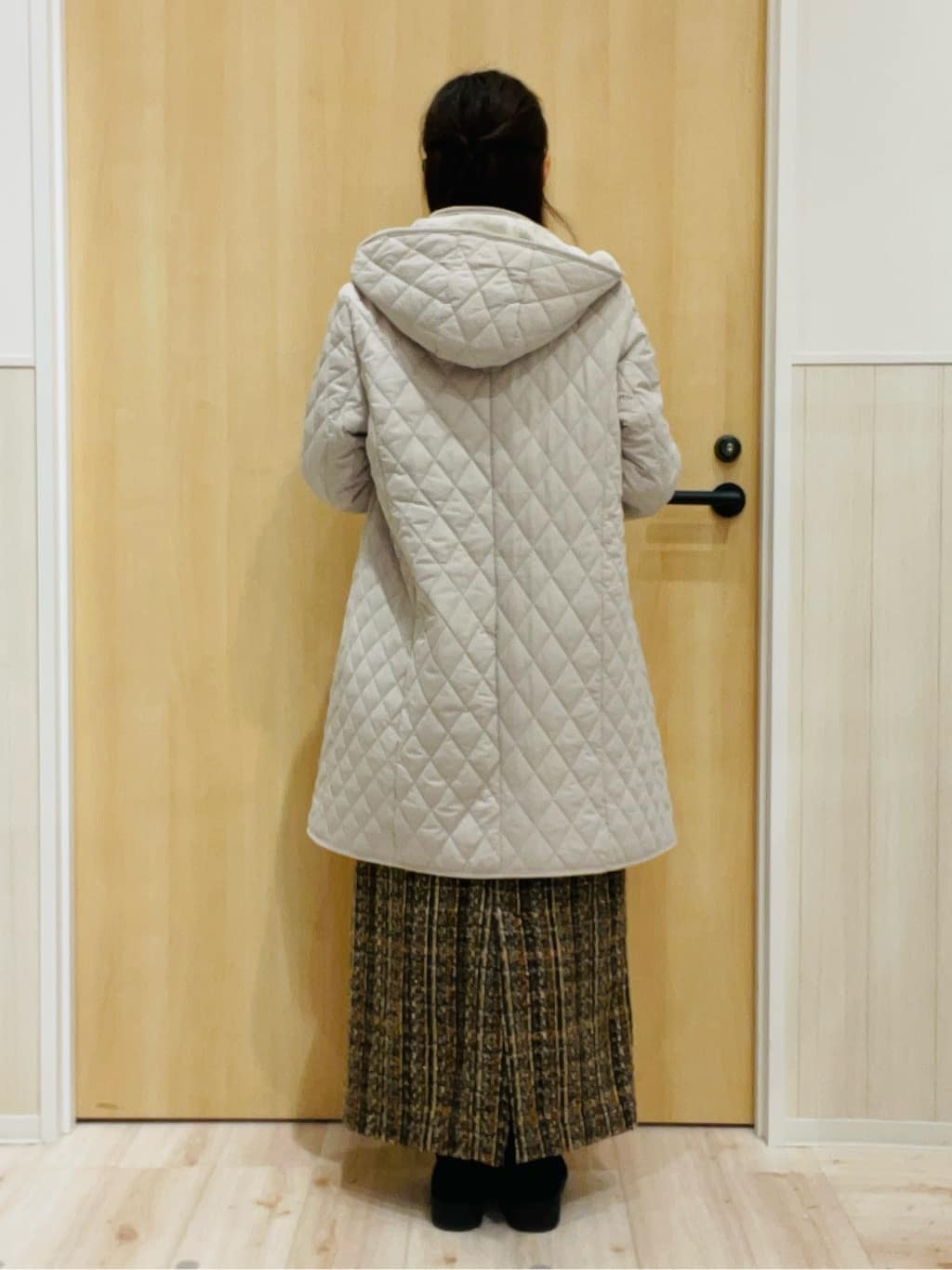 minamiさんの「SHOO･LA･RUE｜【撥水/フード取り外し可】自然にくびれる あったかダイヤ柄キルトコート【CIRCRIC】」を使ったコーディネート