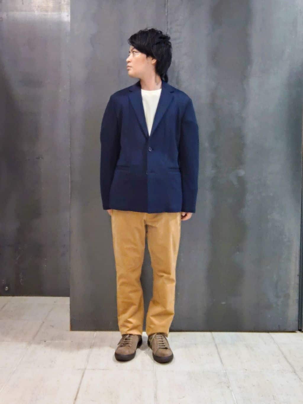 shiominさんの「TAKEO KIKUCHI｜【JUST ONE LAYER】ダウンファブリック テーラード ジャケット」を使ったコーディネート