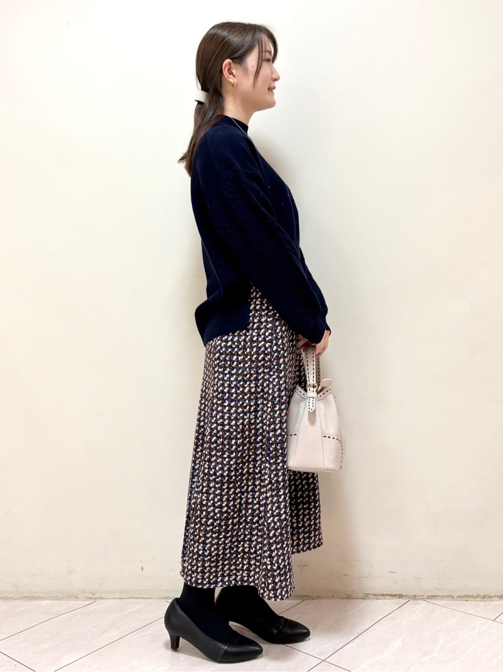 mikiさんの「Reflect｜【一枚で着映え◎／ゆったりシルエット】ラメ&times;スパンコールウール混ニット」を使ったコーディネート