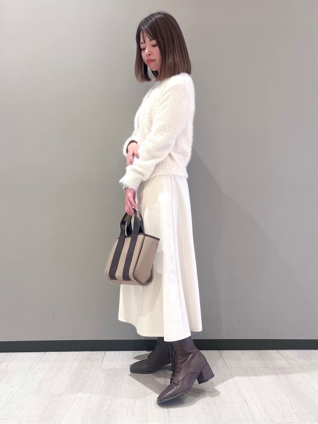 RISAさんの「ESPERANZA｜ショルダー付き2WAYテープトートバッグ」を使ったコーディネート