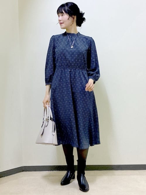  beni_gingerさんの「Reflect｜【きちんと見え／通勤／セレモニーにおすすめ◎】ドット&times;ダイヤ柄ワンピース」を使ったコーディネート