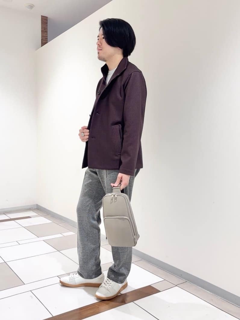 及川さんの「TAKEO KIKUCHI｜【DOWN FABRIC】ダウンファブリック スタンドカラーブルゾン」を使ったコーディネート