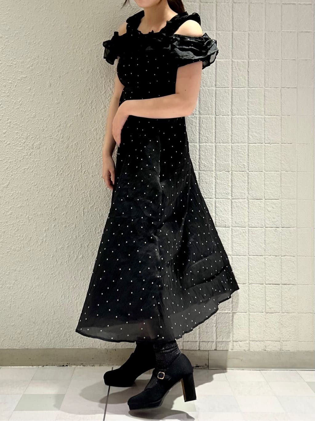 takeさんの「ESPERANZA｜甲ストラップパンプス」を使ったコーディネート