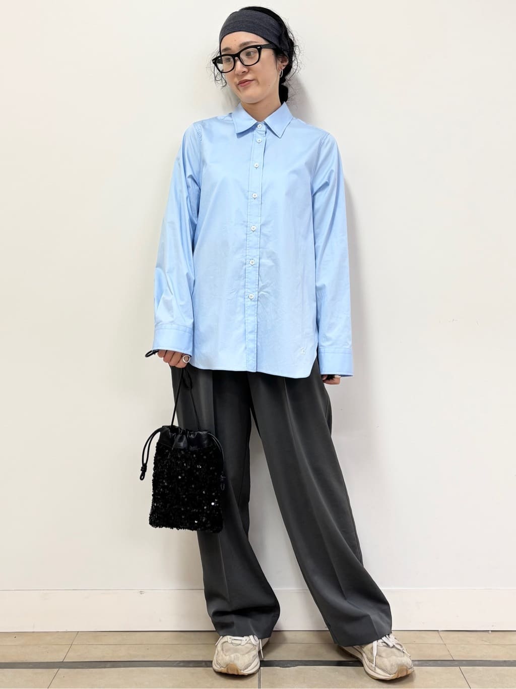 YOKOTAさんの「DRESSTERIOR｜◆スパンコール2WAYポシェット」を使ったコーディネート