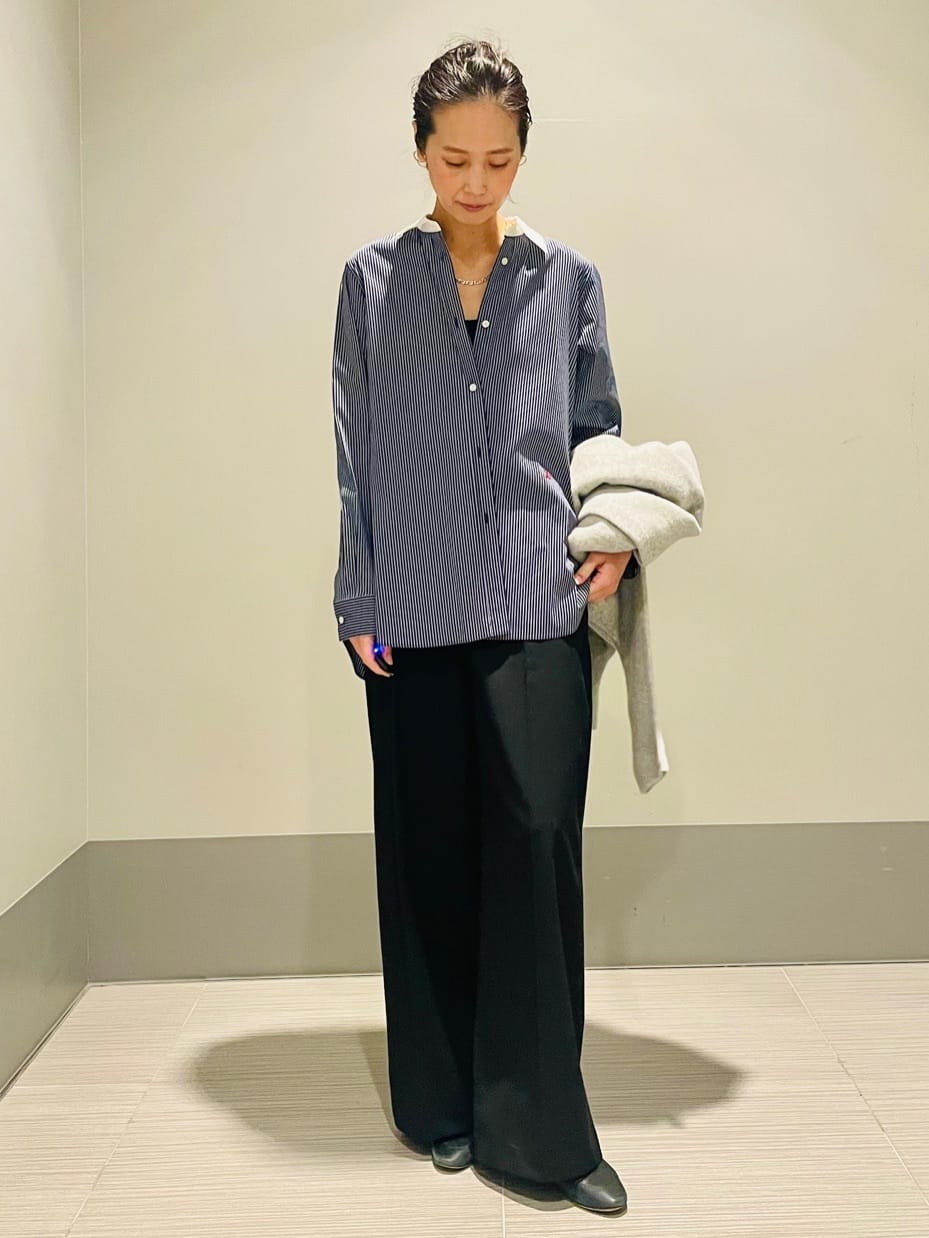 Annさんの「DRESSTERIOR｜◆【通勤/着映え/ウォッシャブル】オーバーシルエット クレリックシャツ」を使ったコーディネート