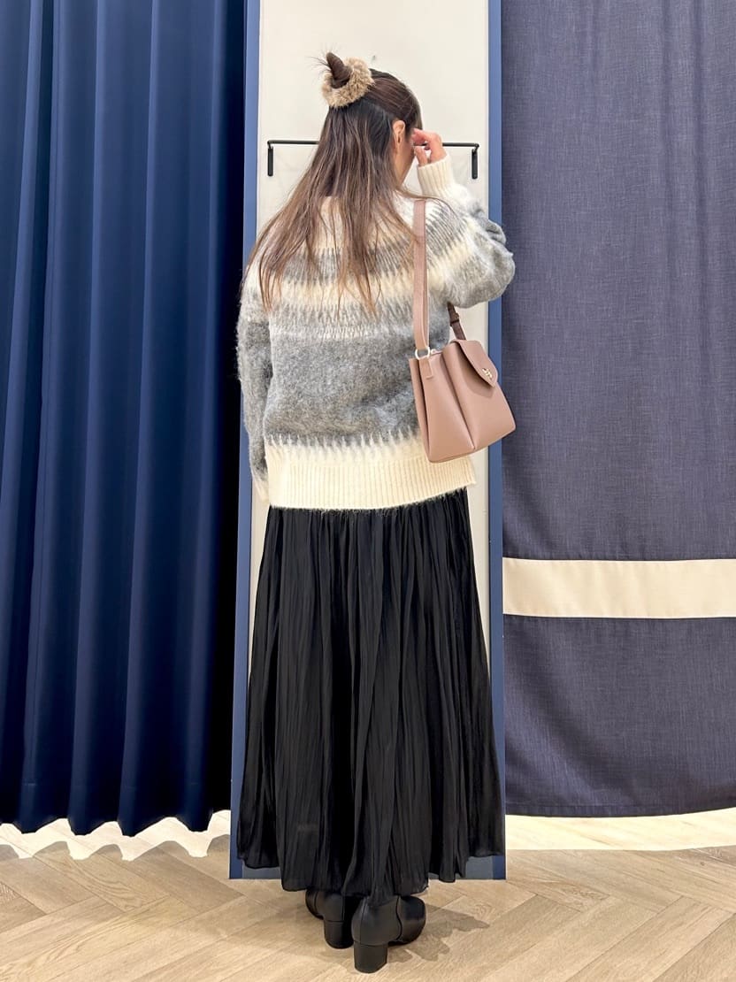 Orikaさんの「grove｜求心柄ジャカードニットカーディガン」を使ったコーディネート