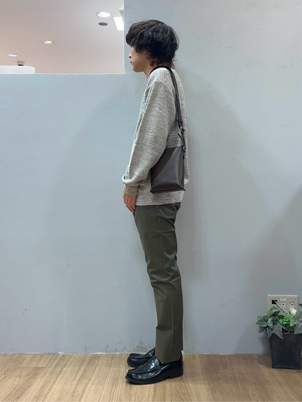 Uさんの「TAKEO KIKUCHI｜【全7サイズ&times;8色展開！】トップマルチヘリンボン パンツ」を使ったコーディネート