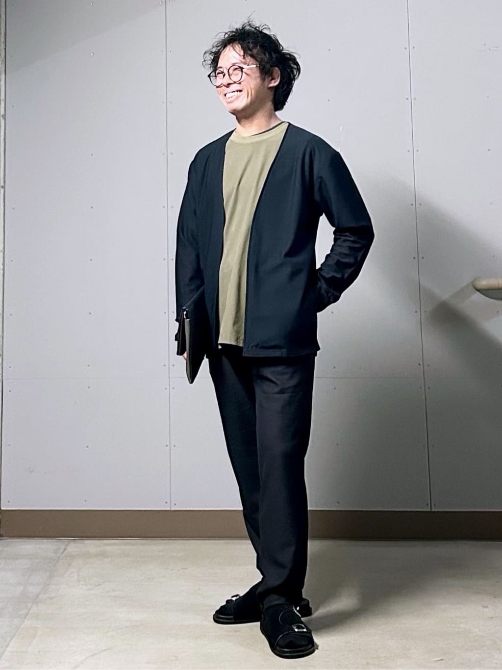 KENJI Iさんの「THE SHOP TK｜シャリルジャージ カーディガン 洗濯機OK/吸水速乾/イージーケア/セットアップ可」を使ったコーディネート