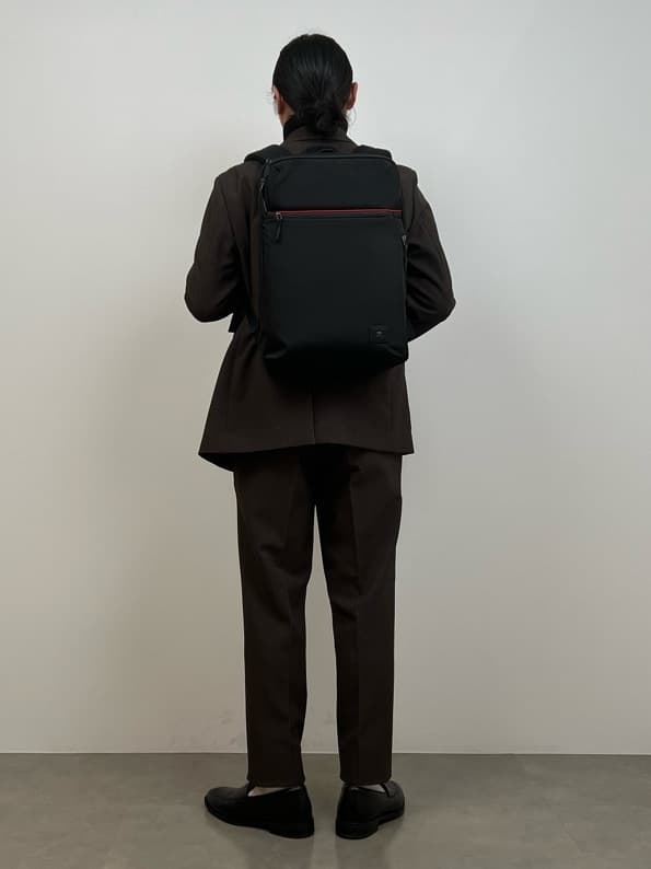 川口(髭長髪)さんの「TAKEO KIKUCHI｜コインローファー」を使ったコーディネート