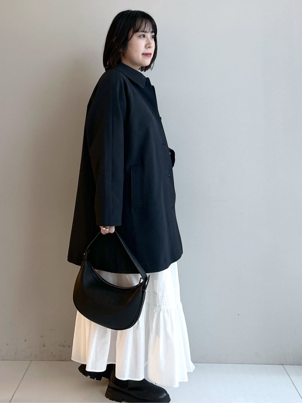Hirokaさんの「Dessin｜【花粉ガード/撥水加工/洗える】クルーネックスプリングコート」を使ったコーディネート
