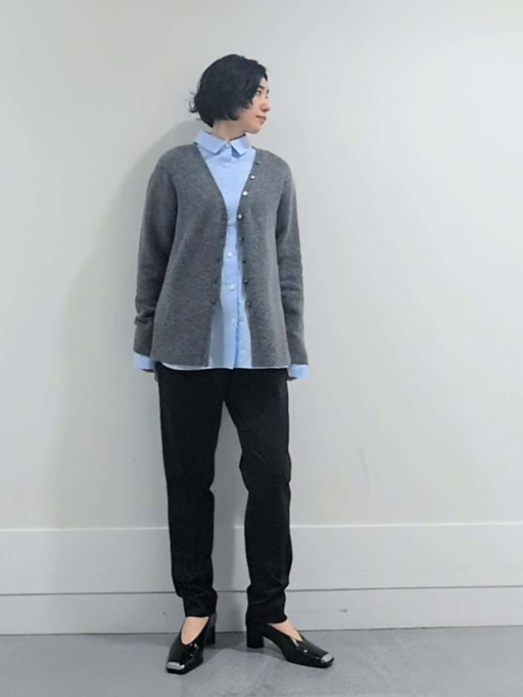 ミズタさんの「UNTITLED｜【トレンド/柔らかな素材感】ビスチェセットカーディガン」を使ったコーディネート