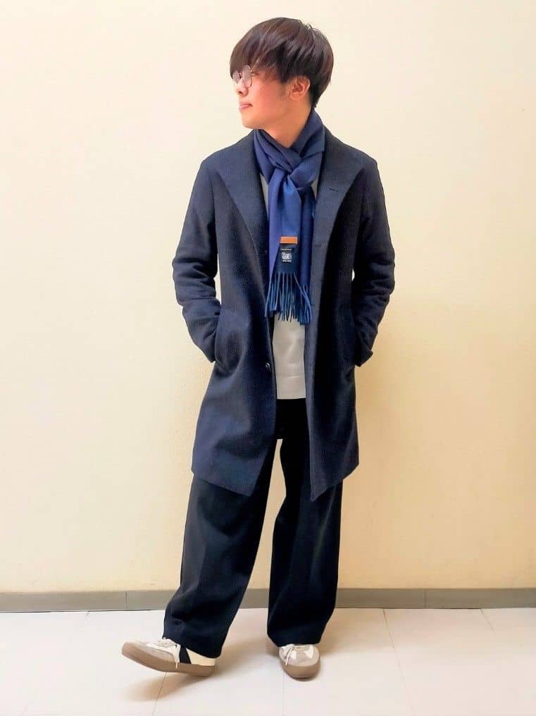 nerさんの「TAKEO KIKUCHI｜【ウールカシミヤブレンド】ビーバー調 スタンドカラー コート」を使ったコーディネート