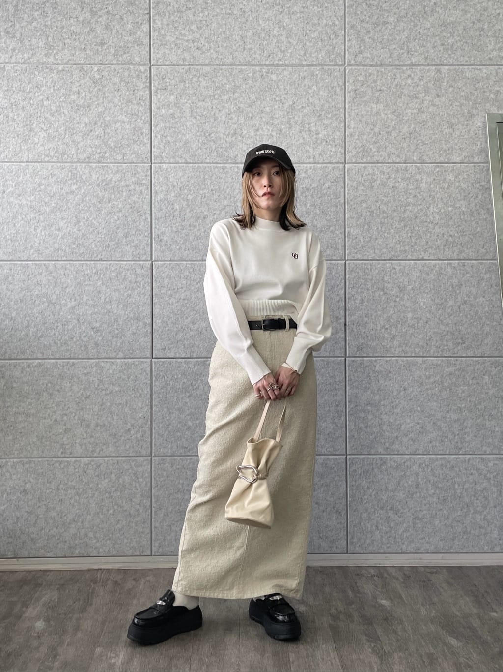 kotakiさんの「INDIVI｜Timeless｜フォルムロゴニット」を使ったコーディネート