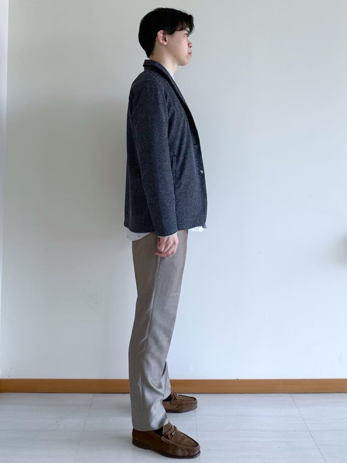 イッシーさんの「TAKEO KIKUCHI｜ハットモチーフ ジャカード ストライプ シャツ」を使ったコーディネート