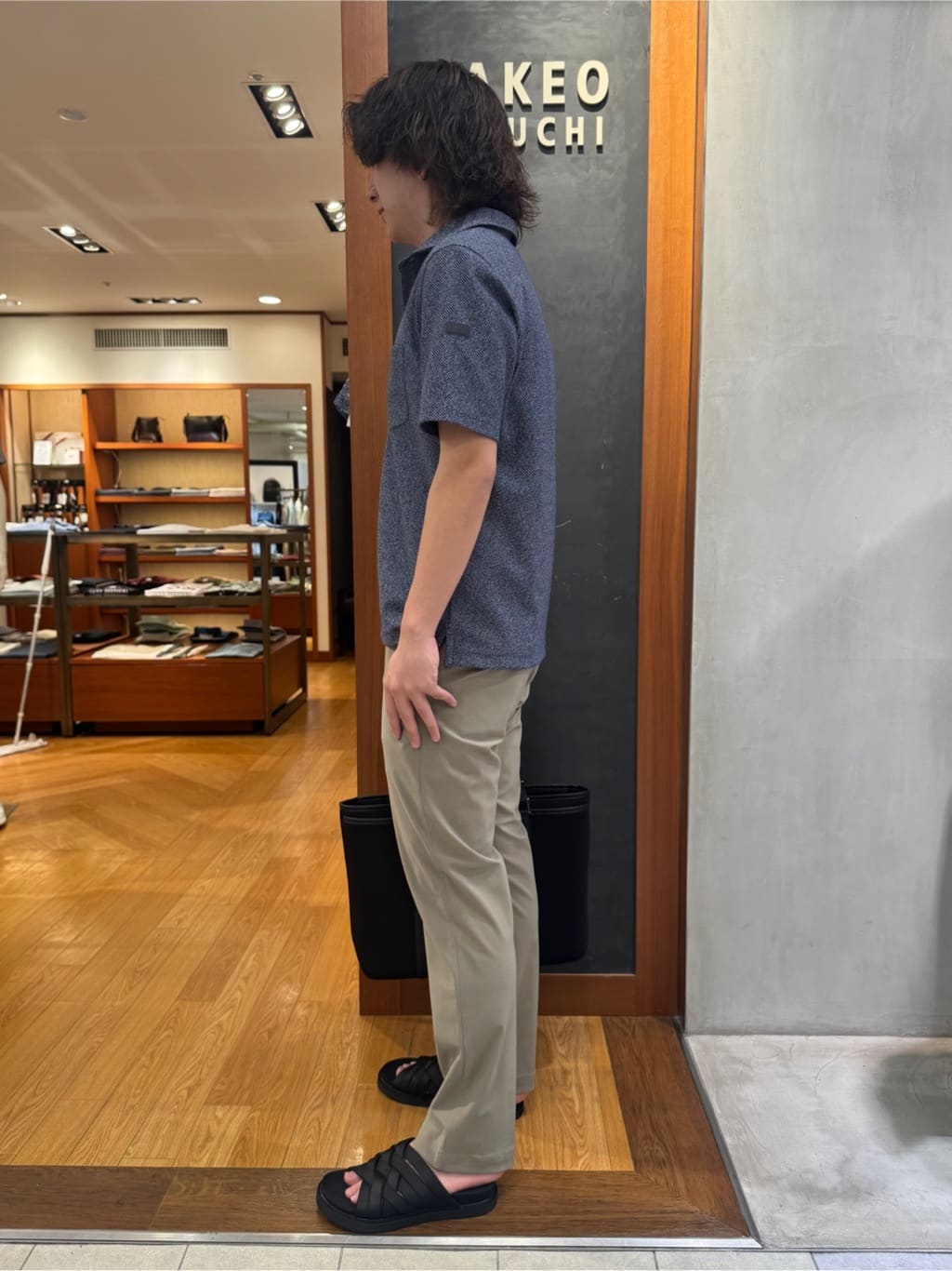 たくやさんの「TAKEO KIKUCHI｜◆サイドゴアウエスト ストレートパンツ」を使ったコーディネート