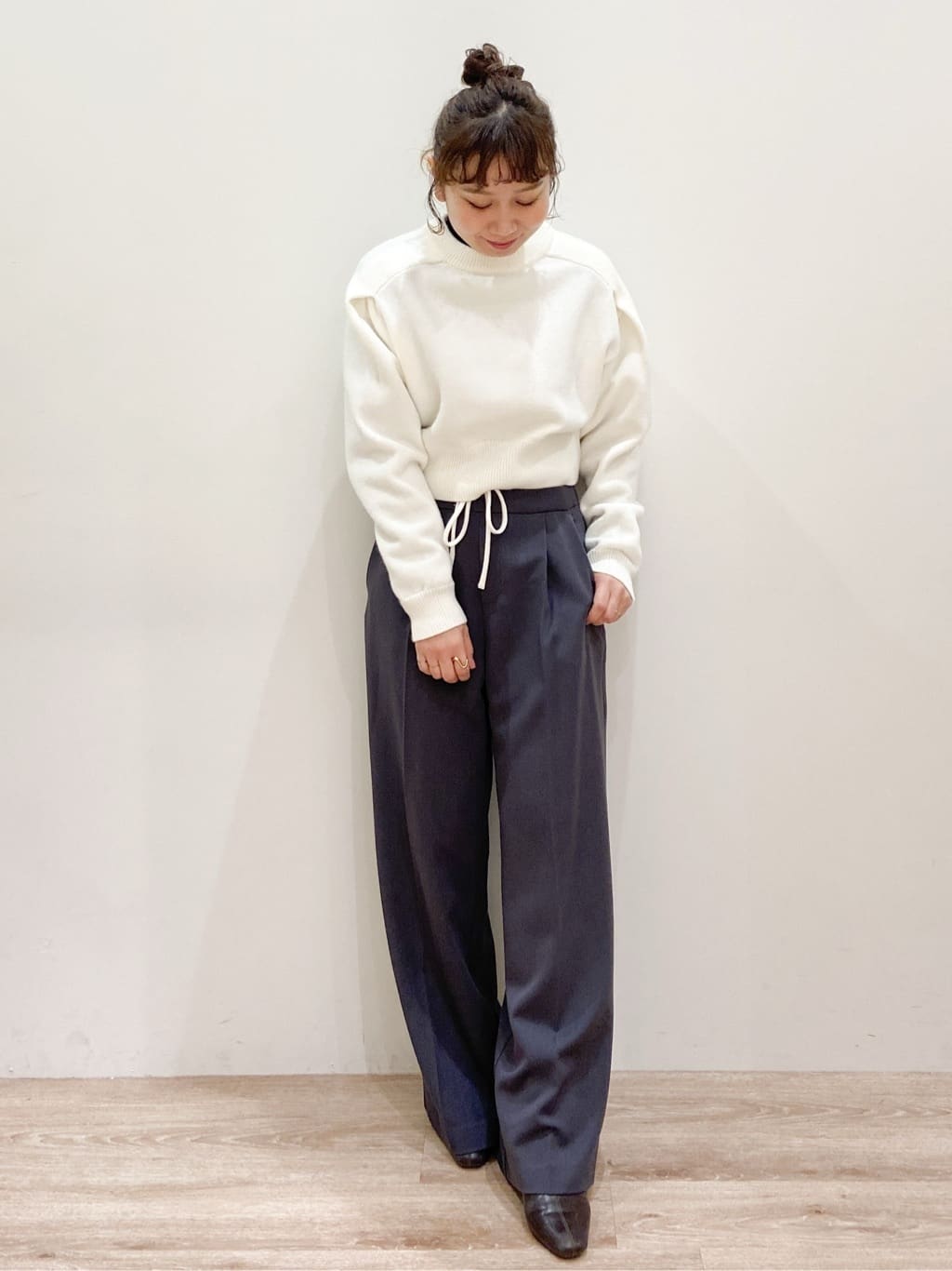 risayanさんの「OPAQUE.CLIP｜ショルダータックショートニット【洗濯機OK】」を使ったコーディネート