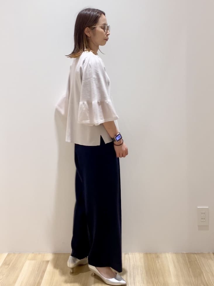 えりさんの「OPAQUE.CLIP｜《5色展開》シアーフレアスリーブニット【洗濯機洗い可】」を使ったコーディネート