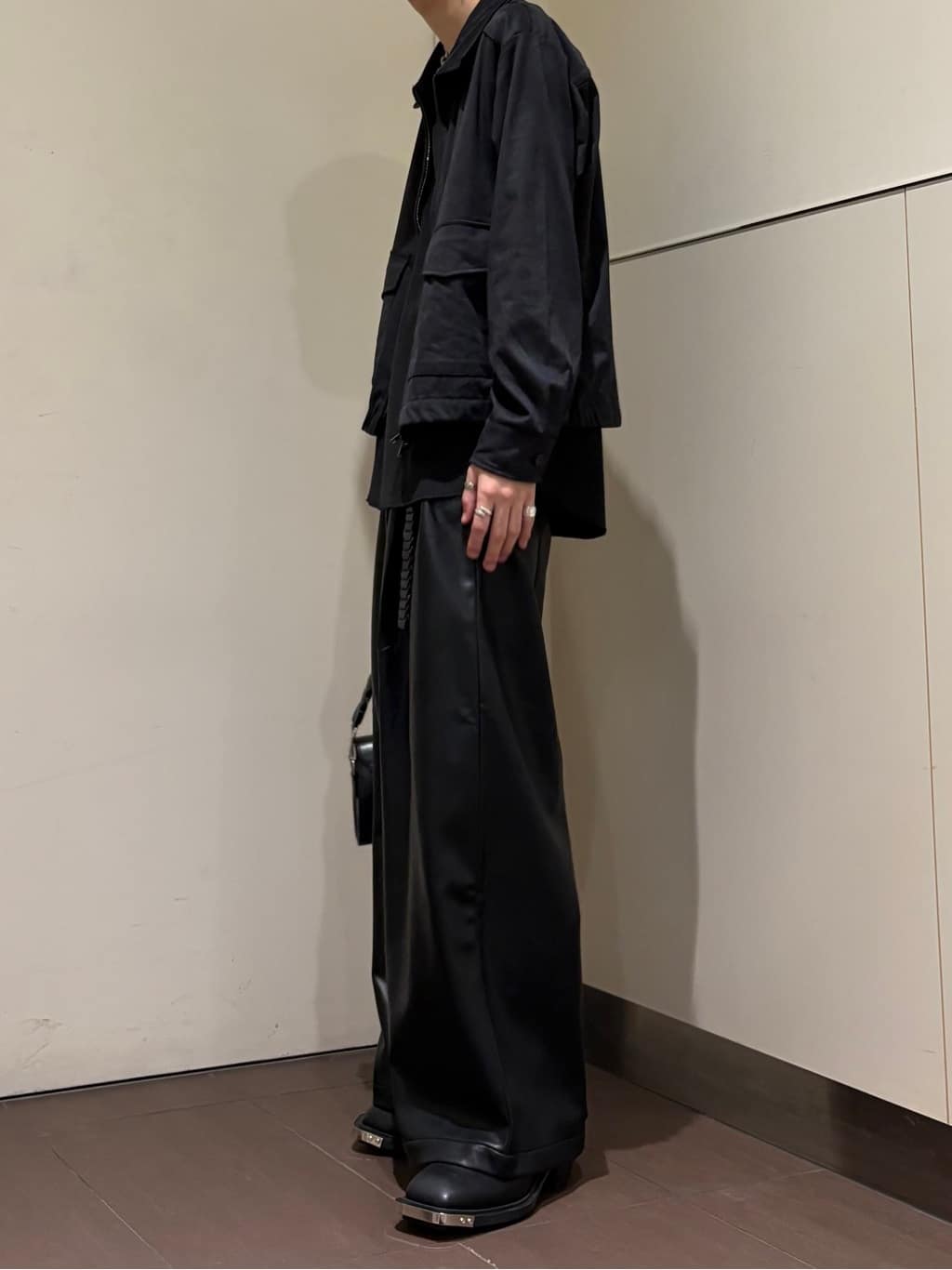 Nさんの「tk.TAKEO KIKUCHI｜グランパバギースラックス」を使ったコーディネート