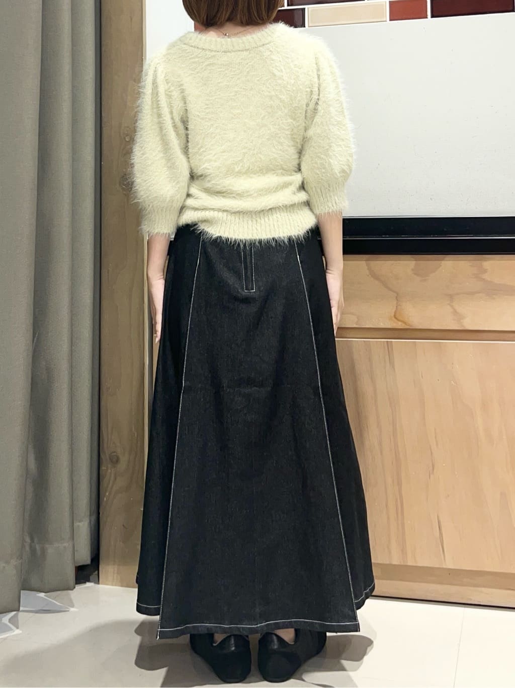 かのさんの「THE SHOP TK｜【大人の魅力引き出す】5分袖フェザーニット/洗える」を使ったコーディネート