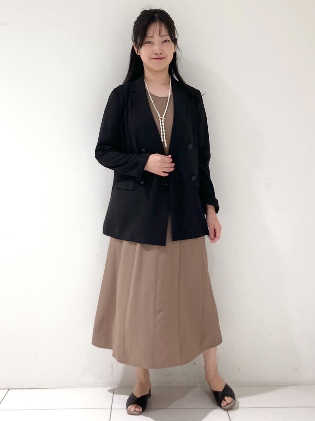 momokoさんの「INDIVI｜【軽く羽織れる！】ダブルジャケット」を使ったコーディネート
