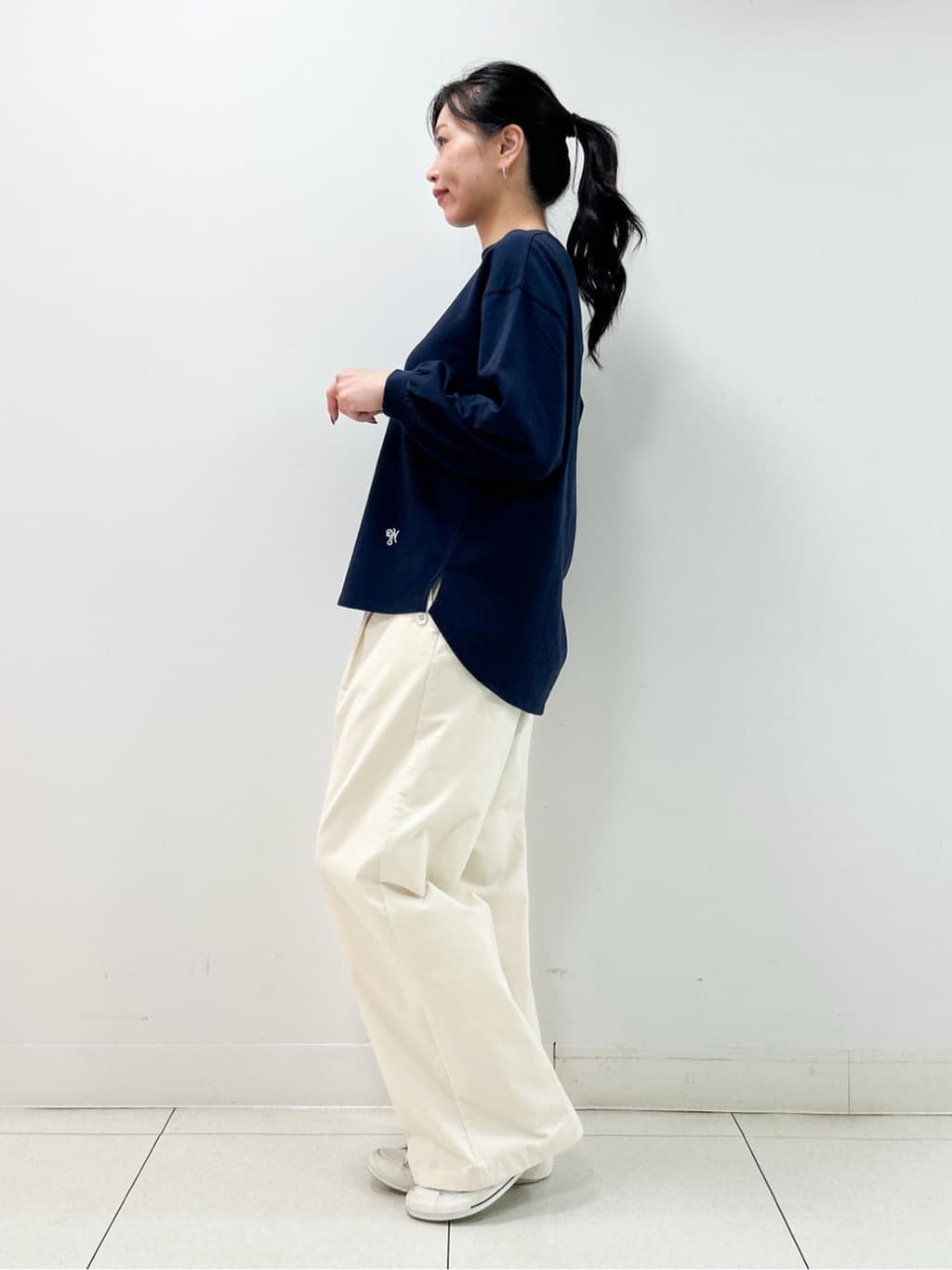 Kaiさんの「Dessin｜【360度可愛い・洗える】バックヘンリーカットソー」を使ったコーディネート