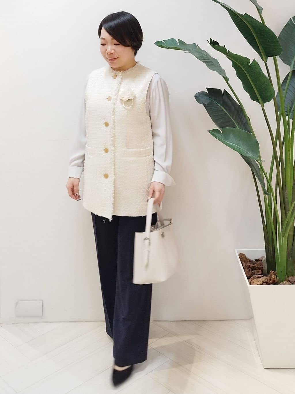 s u g iさんの「UNTITLED｜◆【通勤スーツ】ワイドパンツ」を使ったコーディネート