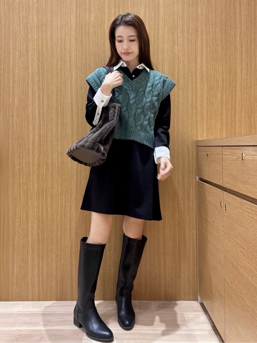 maiさんの「OPAQUE.CLIP｜ケーブルローゲージベスト【洗濯機OK】」を使ったコーディネート