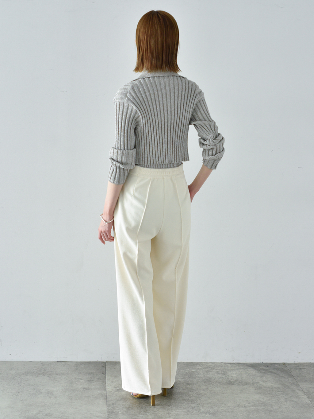 harekoさんの「CODE A｜◆lame knit cardigan」を使ったコーディネート