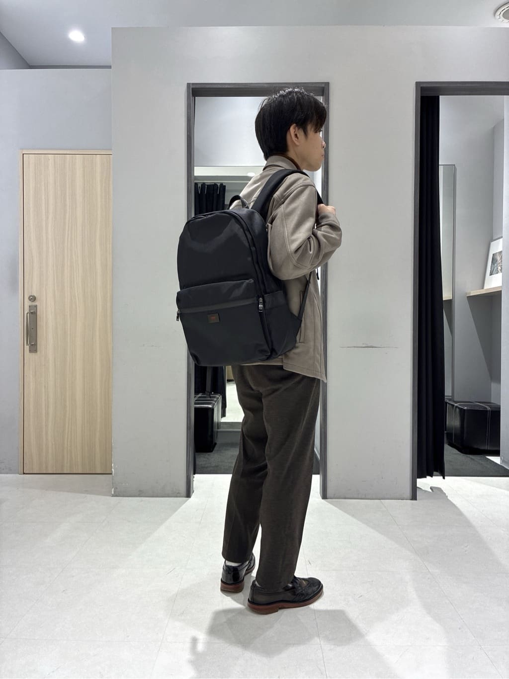 わいずみさんの「TAKEO KIKUCHI｜アンチピリング タートルネック ニット」を使ったコーディネート