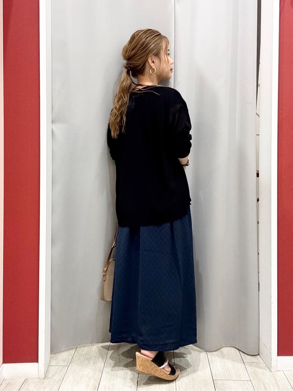 shioさんの「SHOO･LA･RUE｜【S-LL】さらりと1枚で決まる ジャカードワンピース」を使ったコーディネート