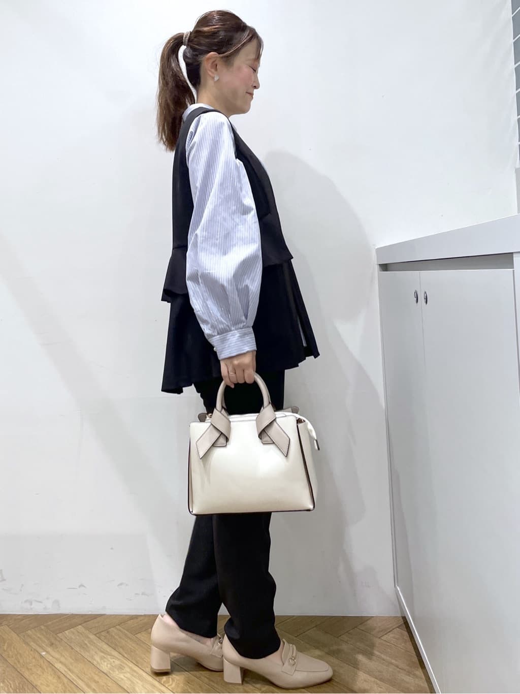 Junさんの「index｜《XS-LLサイズ》ストレッチテーパードパンツ／セットアップ対応【洗濯機洗い可／イージーアイロン／防」を使ったコーディネート