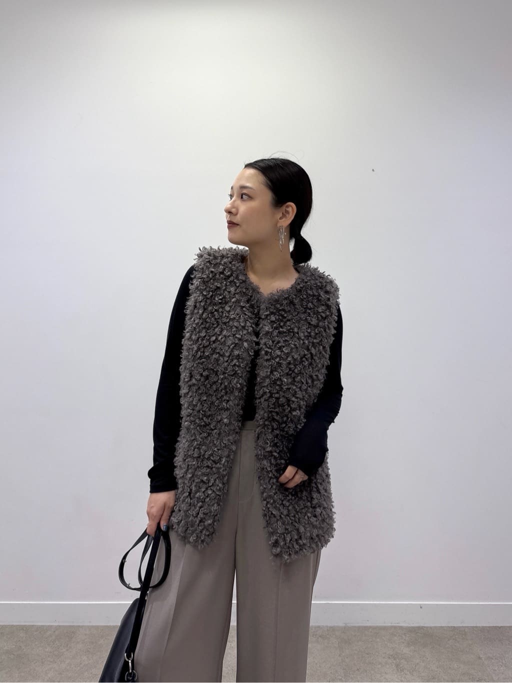 ayanoさんの「INDIVI｜シグネチャーシアーロンT」を使ったコーディネート