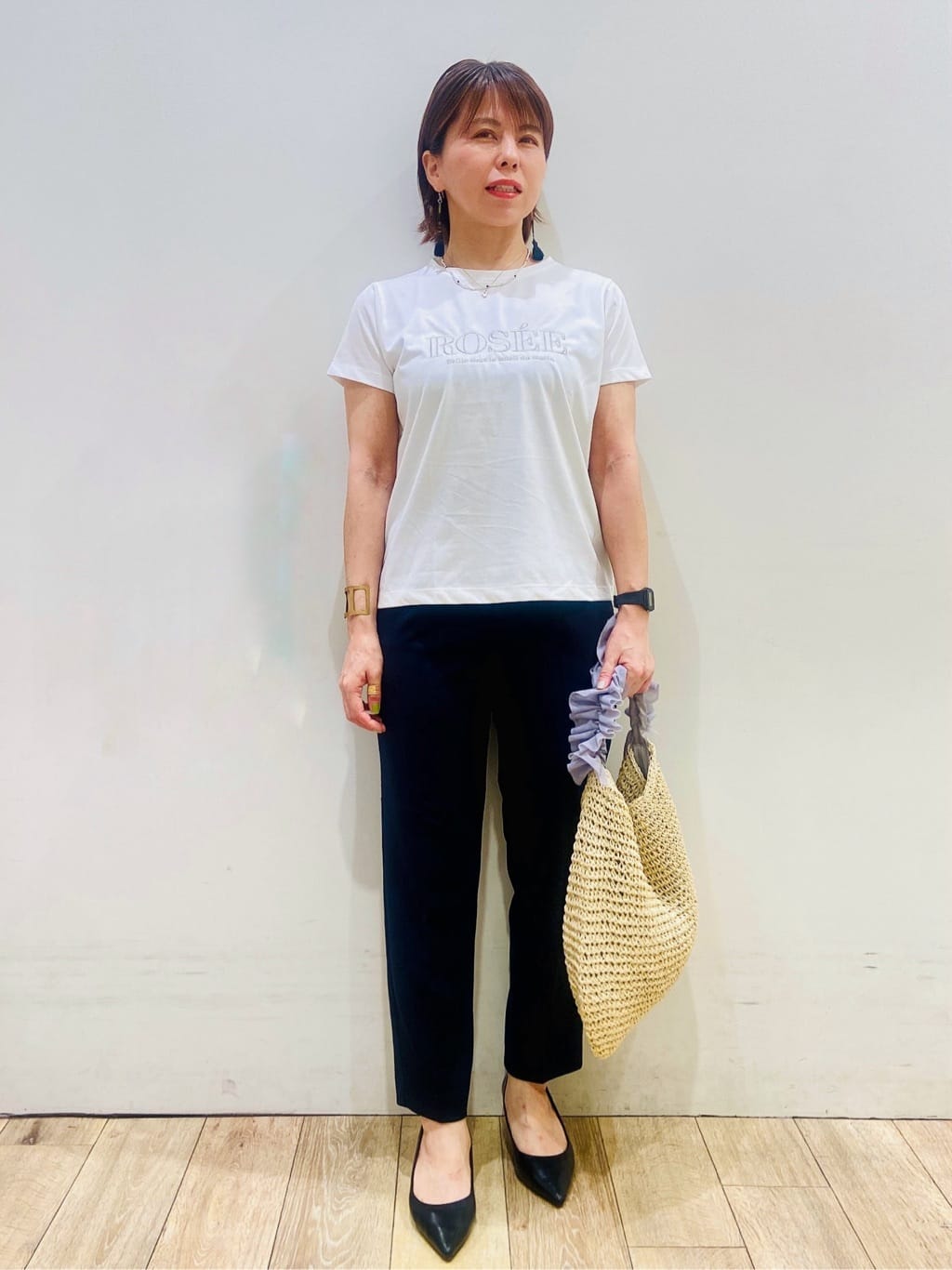 YUKOさんの「index｜ストレッチテーパードパンツ【洗濯機洗い可／吸水速乾／防シワ】」を使ったコーディネート