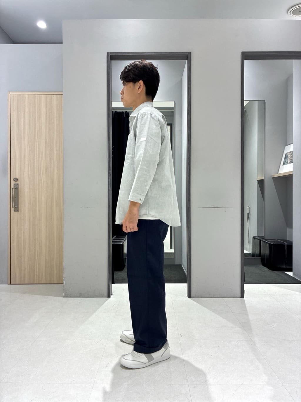 わいずみさんの「TAKEO KIKUCHI｜【抗菌防臭／5サイズ展開】ハイゲージポンチ Tシャツ」を使ったコーディネート