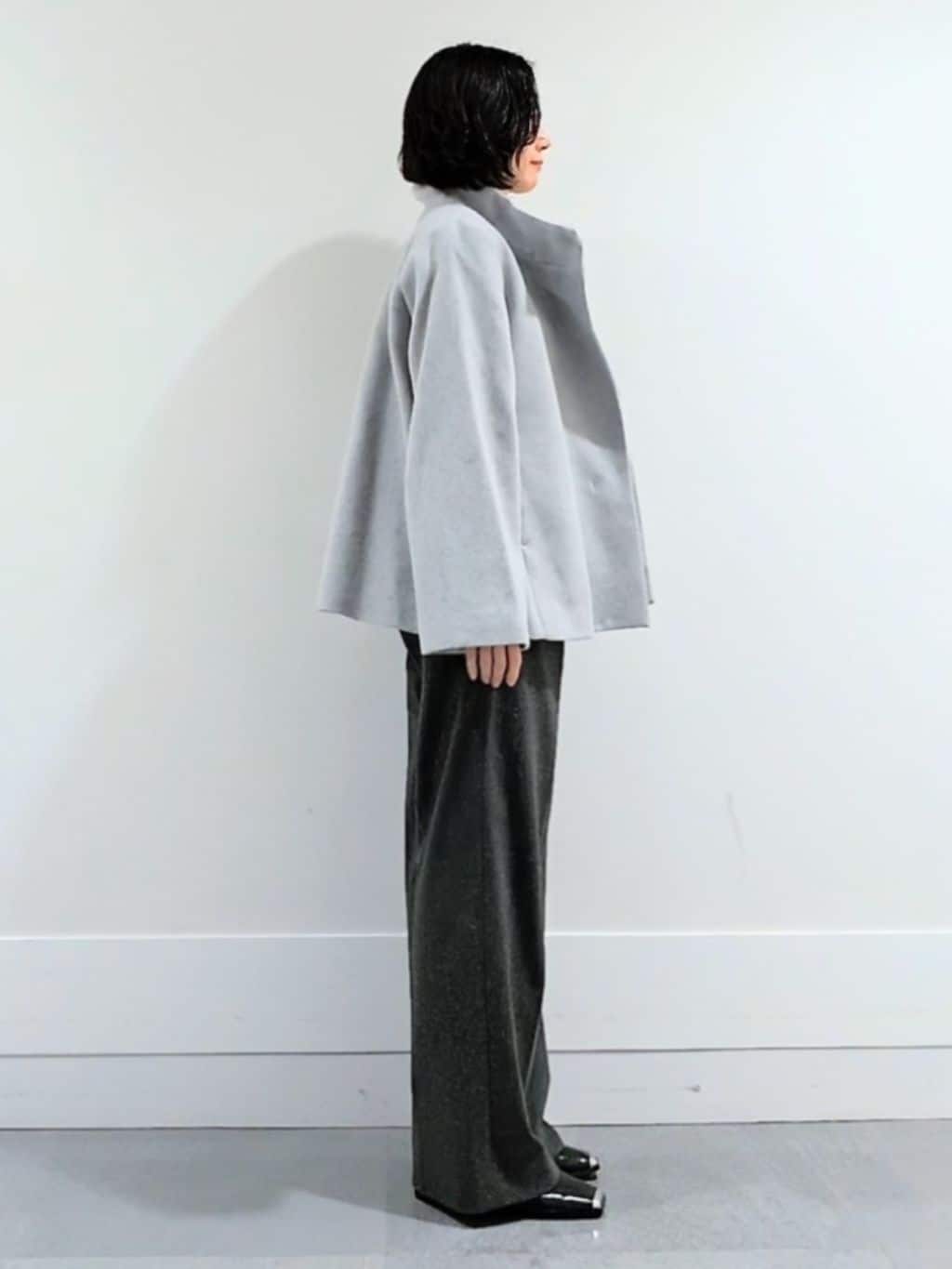 ミズタさんの「UNTITLED｜【着回しが効く／オンオフアウター】ウールショートコート」を使ったコーディネート