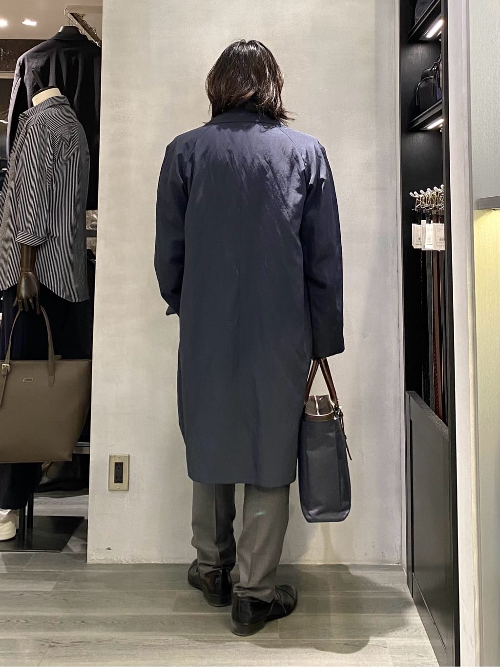 nishiさんの「TAKEO KIKUCHI｜ドビーストライプ ビジネス シャツ」を使ったコーディネート