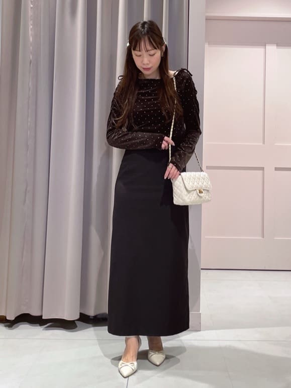 maiさんの「ESPERANZA｜スパンコールセパレートパンプス」を使ったコーディネート