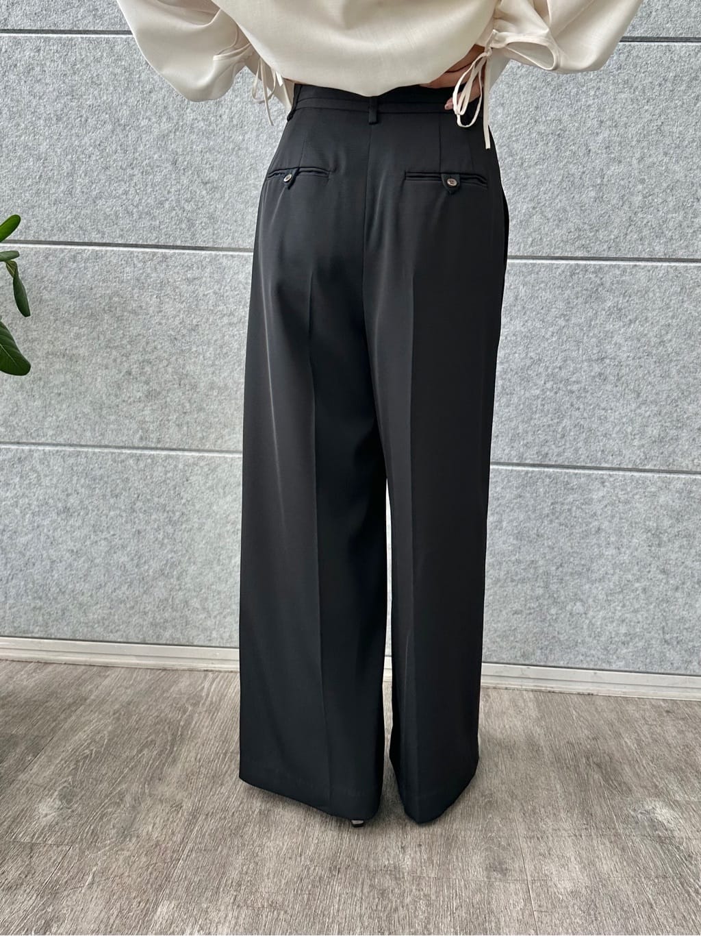 harunaさんの「CODE A｜air frame layered shirt」を使ったコーディネート