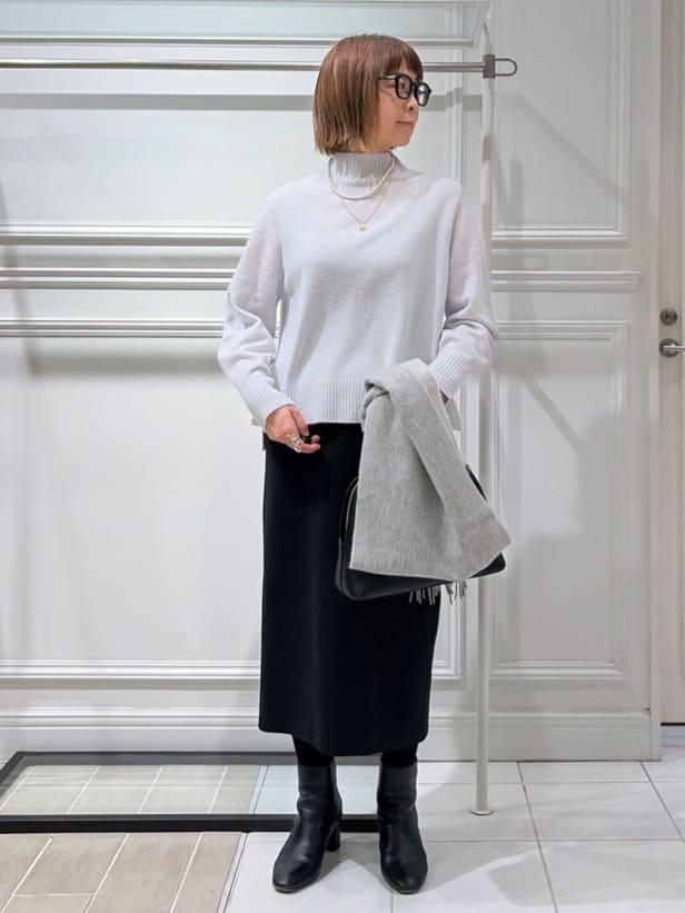 AKKOさんの「UNTITLED｜【はっ水機能/フード取り外し可/防寒】ロングダウンコート」を使ったコーディネート