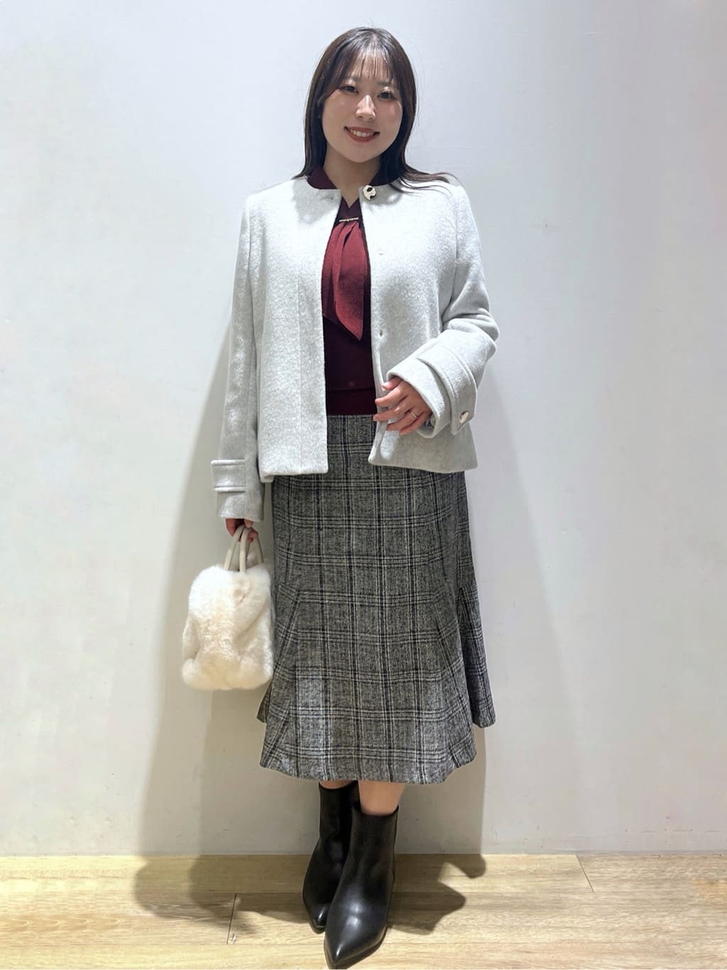 さやかさんの「index｜ゴールドパーツ付きボウタイニット【洗濯機OK】《10col／XS～LL》」を使ったコーディネート