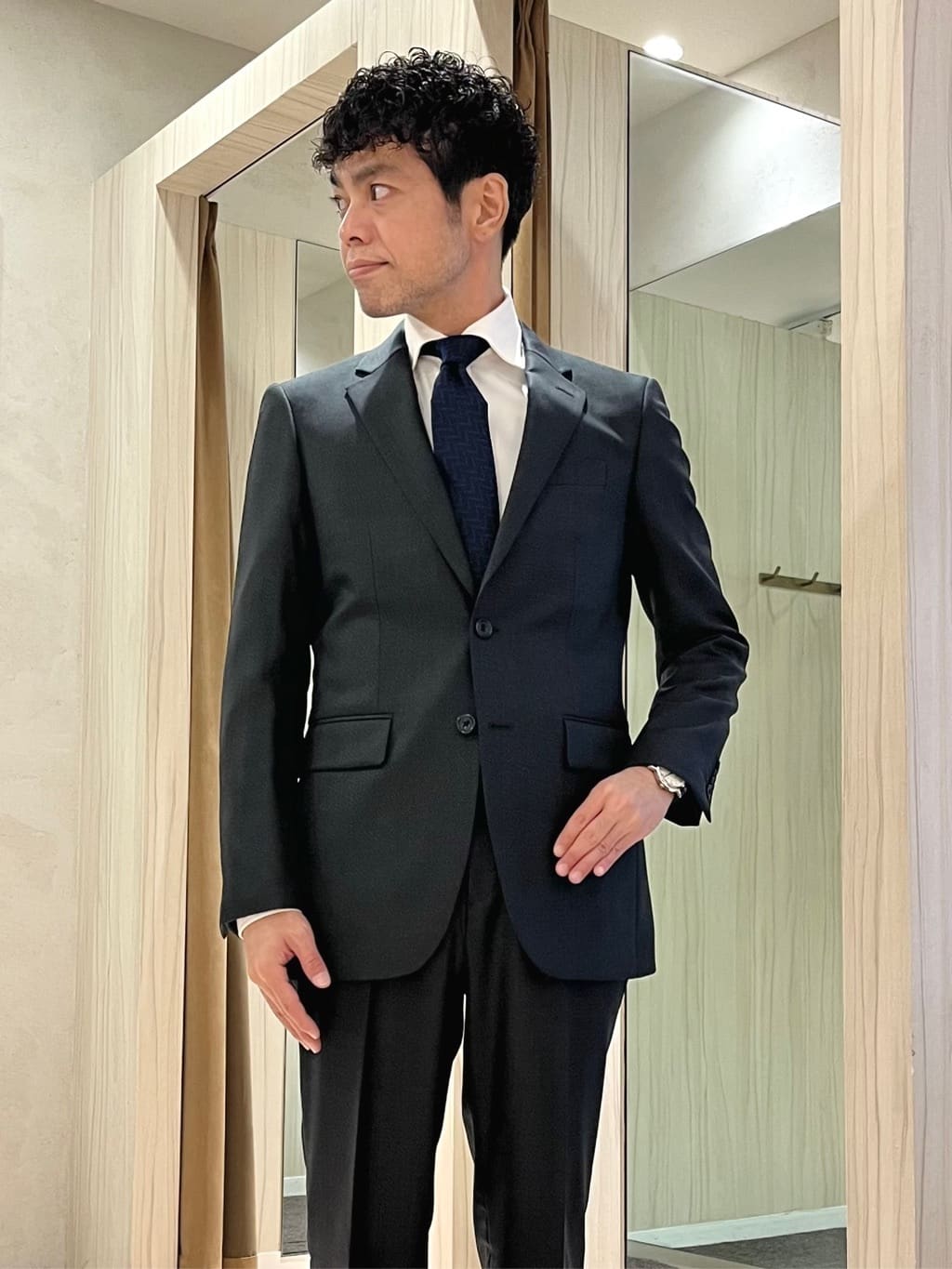 URAさんの「TAKEO KIKUCHI｜【ウールカシミヤブレンド】ビーバー調 スタンドカラー コート」を使ったコーディネート