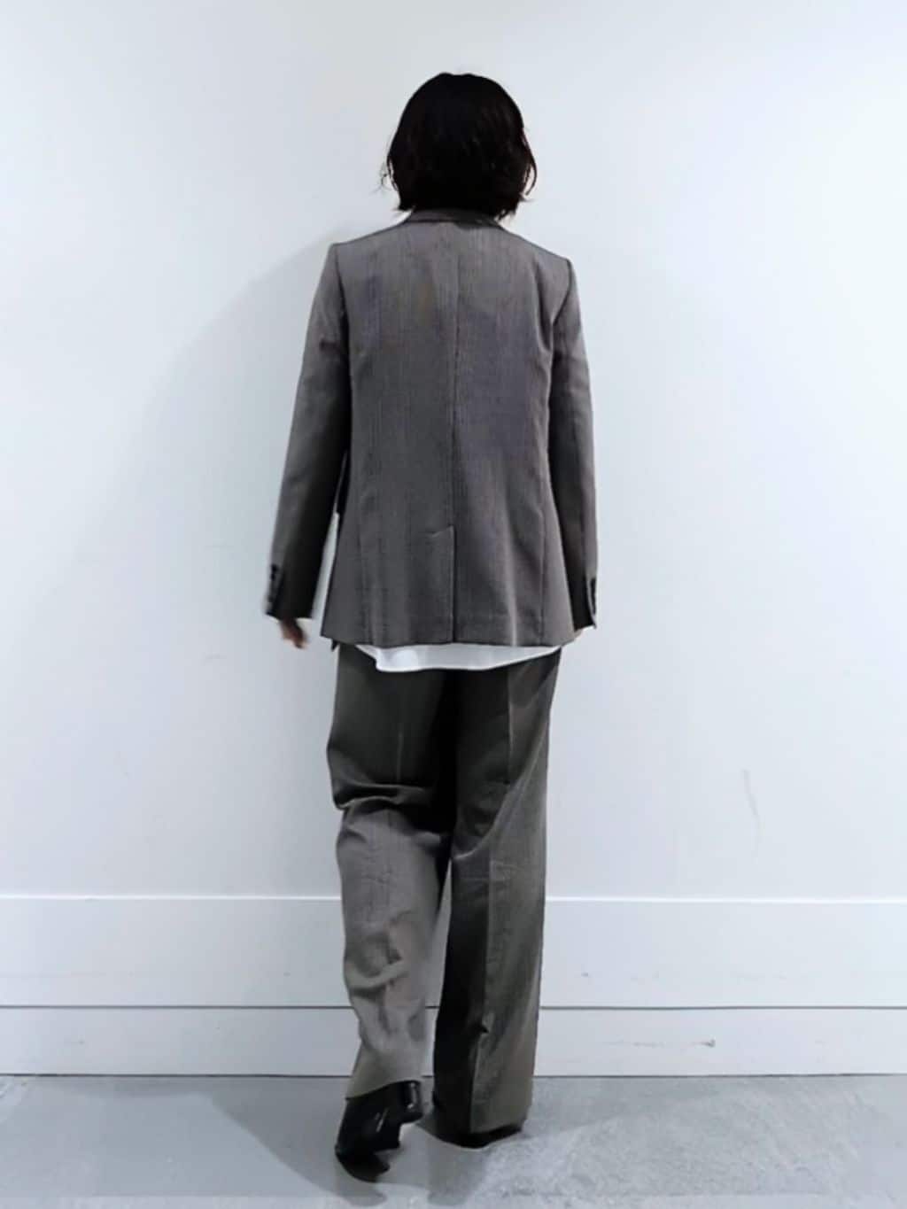 ミズタさんの「UNTITLED｜【8色展開/体型カバー】魅せるタイムレスニット」を使ったコーディネート