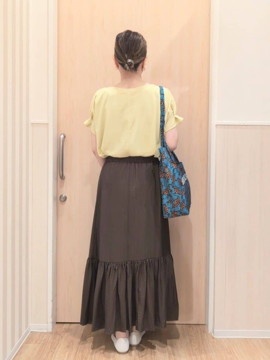 あさんの「SHOO･LA･RUE｜【S-LL/UV/プチプラ】お袖タックで好印象 デザインTシャツ」を使ったコーディネート