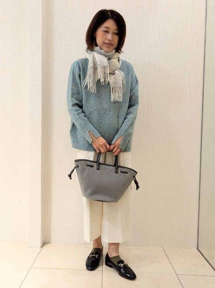 u-macoさんの「UNTITLED｜【ゆったり】三つ杢カラーニット」を使ったコーディネート