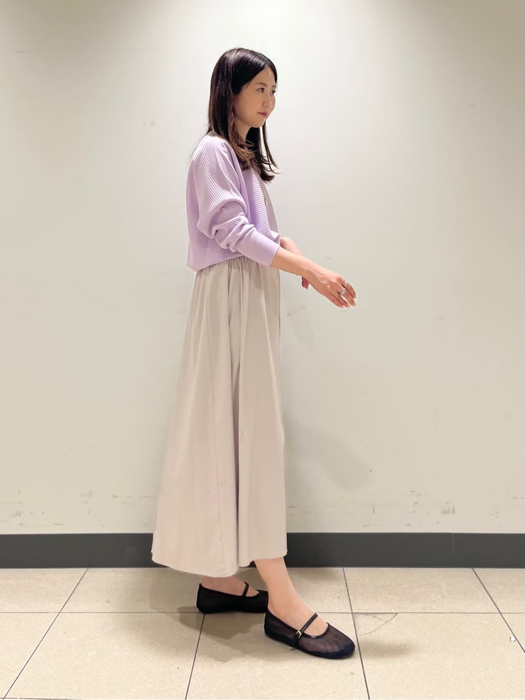 shokoさんの「INDIVI｜【洗える／体型カバー】美シルエットニット」を使ったコーディネート
